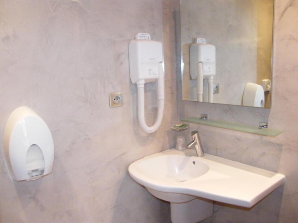 Cit'Hotel Saint-Pierre Вір Екстер'єр фото